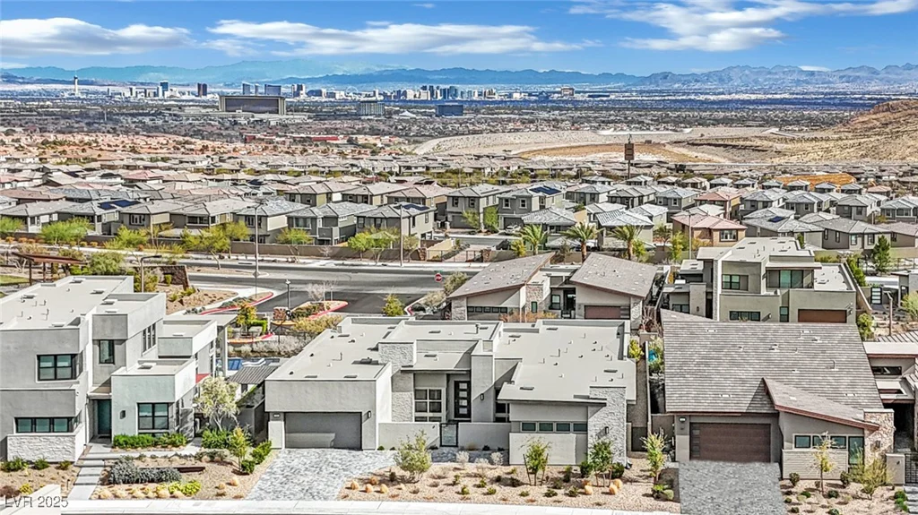 818 Calluna, Las Vegas, NV 89138