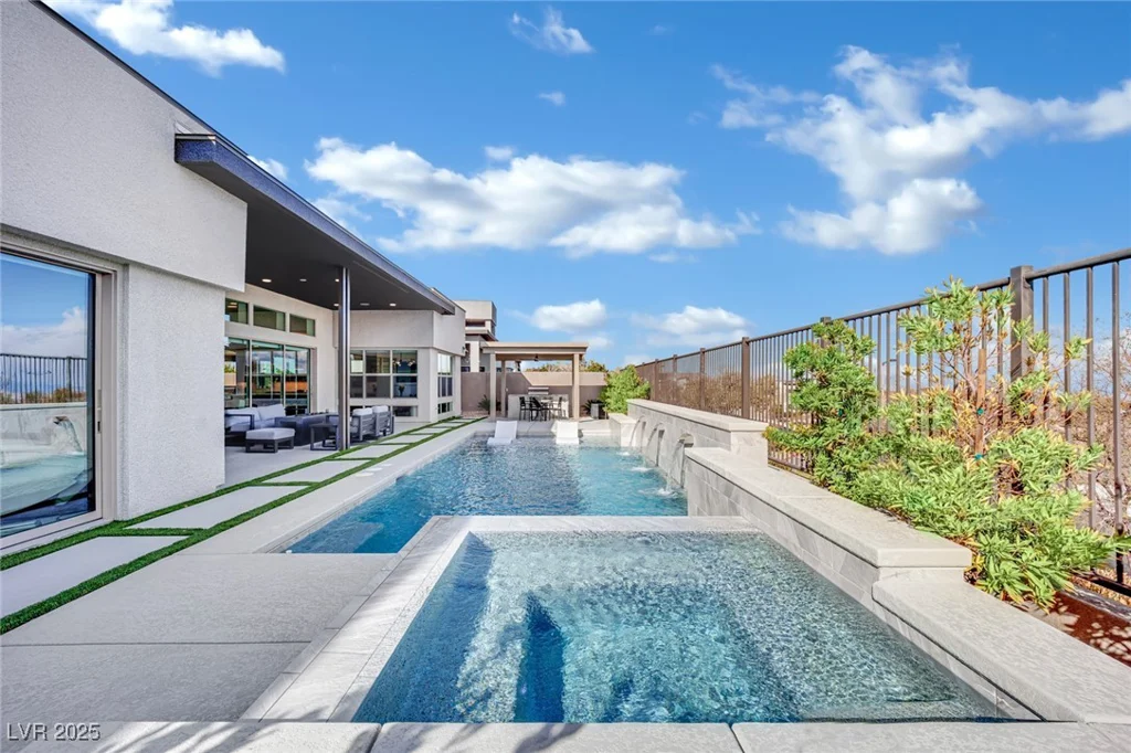 818 Calluna, Las Vegas, NV 89138