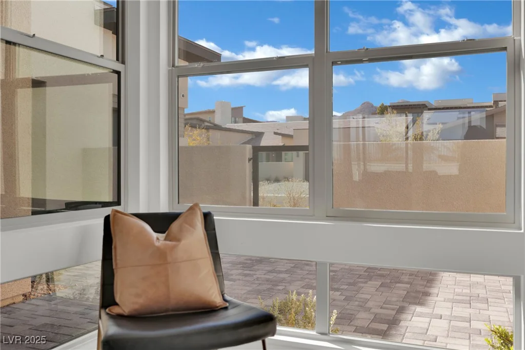 818 Calluna, Las Vegas, NV 89138