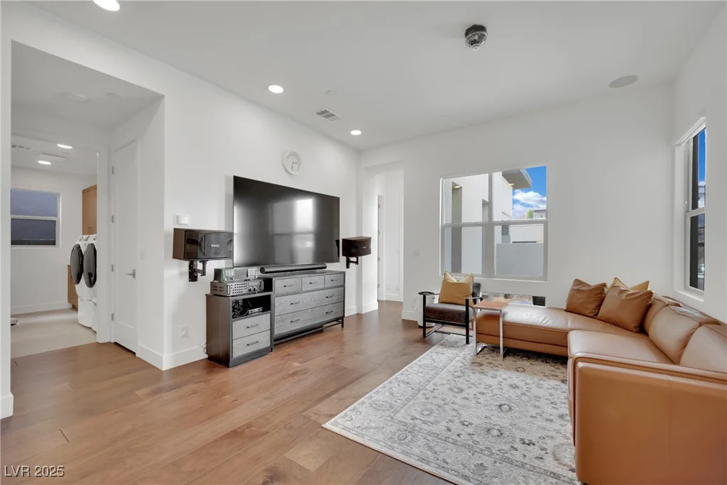 818 Calluna, Las Vegas, NV 89138
