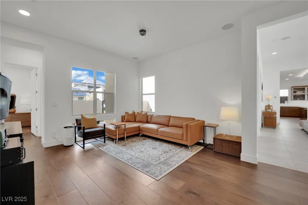 818 Calluna, Las Vegas, NV 89138
