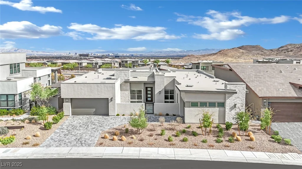 818 Calluna, Las Vegas, NV 89138