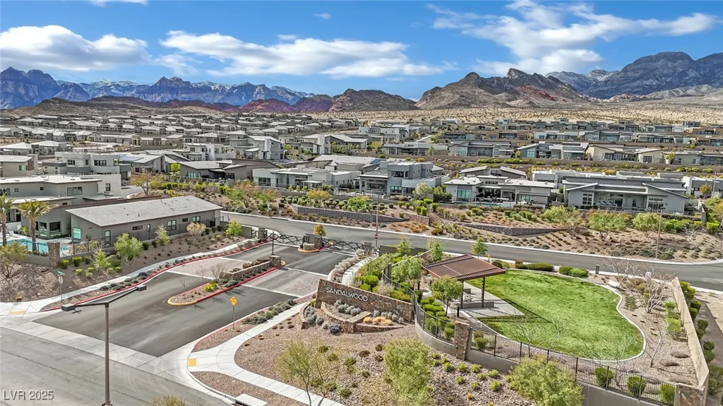 818 Calluna, Las Vegas, NV 89138