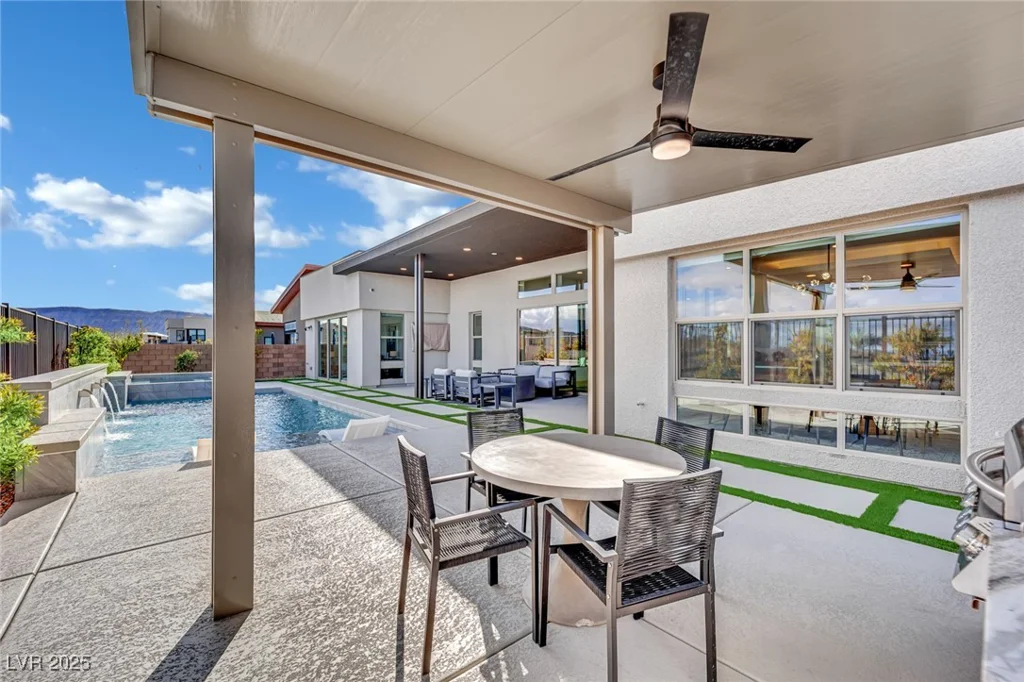 818 Calluna, Las Vegas, NV 89138
