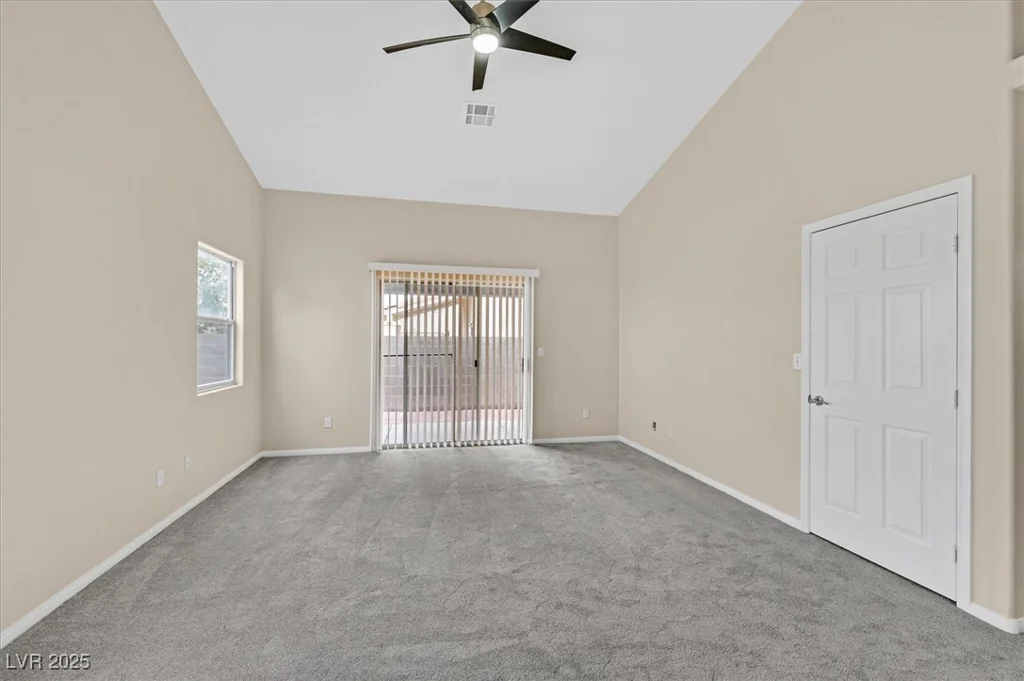 5820 Royal Castle, Las Vegas, NV 89130