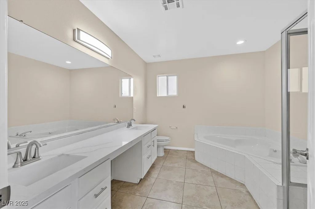 5820 Royal Castle, Las Vegas, NV 89130