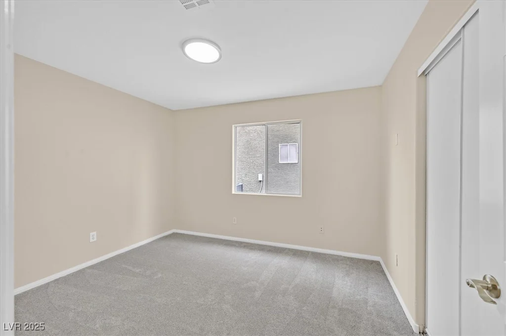 5820 Royal Castle, Las Vegas, NV 89130