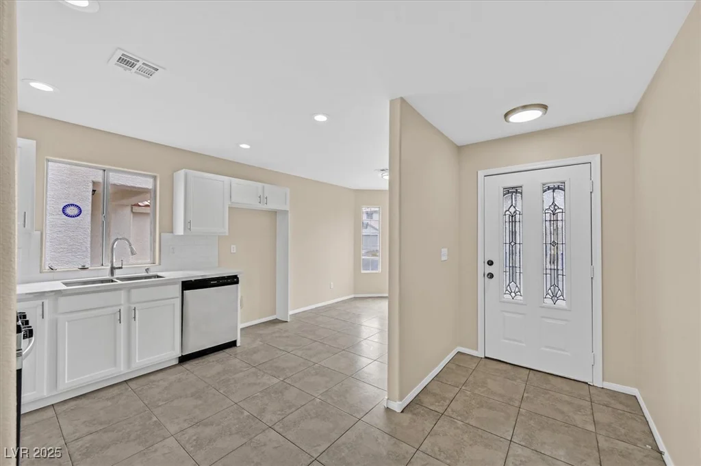 5820 Royal Castle, Las Vegas, NV 89130