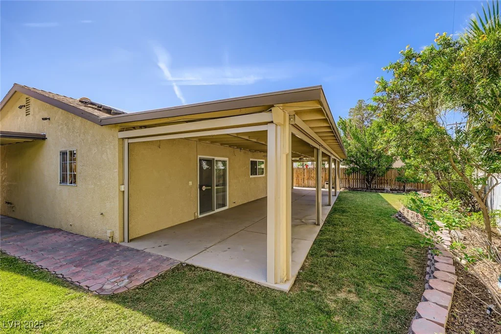 3557 Wayne, Las Vegas, NV 89121