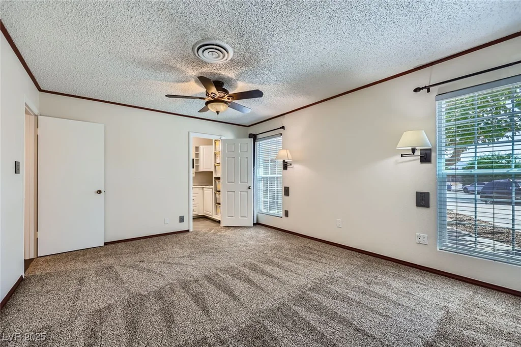 3557 Wayne, Las Vegas, NV 89121