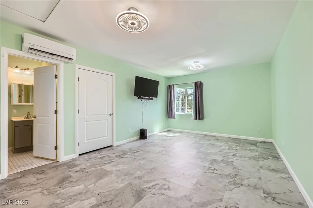 3557 Wayne, Las Vegas, NV 89121