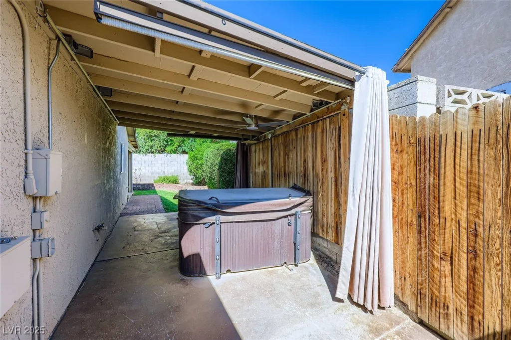 3557 Wayne, Las Vegas, NV 89121