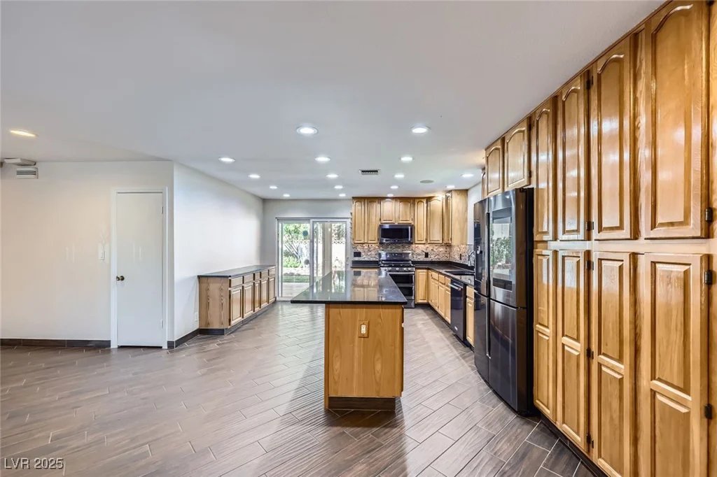 3557 Wayne, Las Vegas, NV 89121
