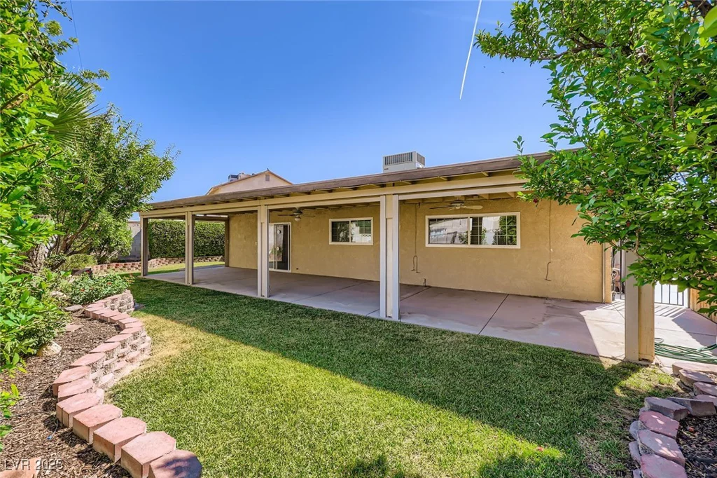 3557 Wayne, Las Vegas, NV 89121