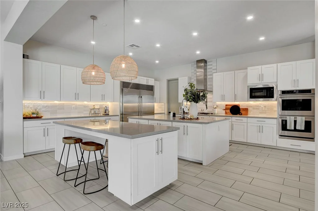 734 Glowing Horizon, Henderson, NV 89052