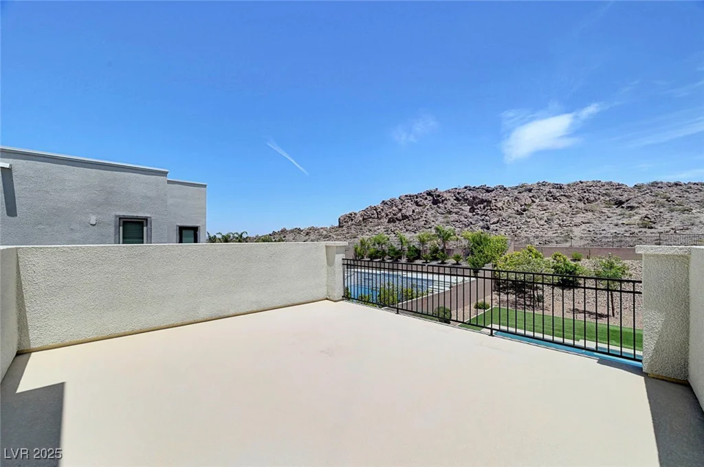 734 Glowing Horizon, Henderson, NV 89052