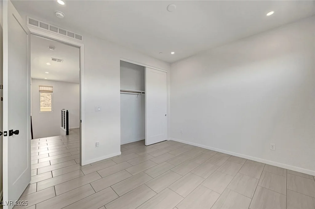 734 Glowing Horizon, Henderson, NV 89052