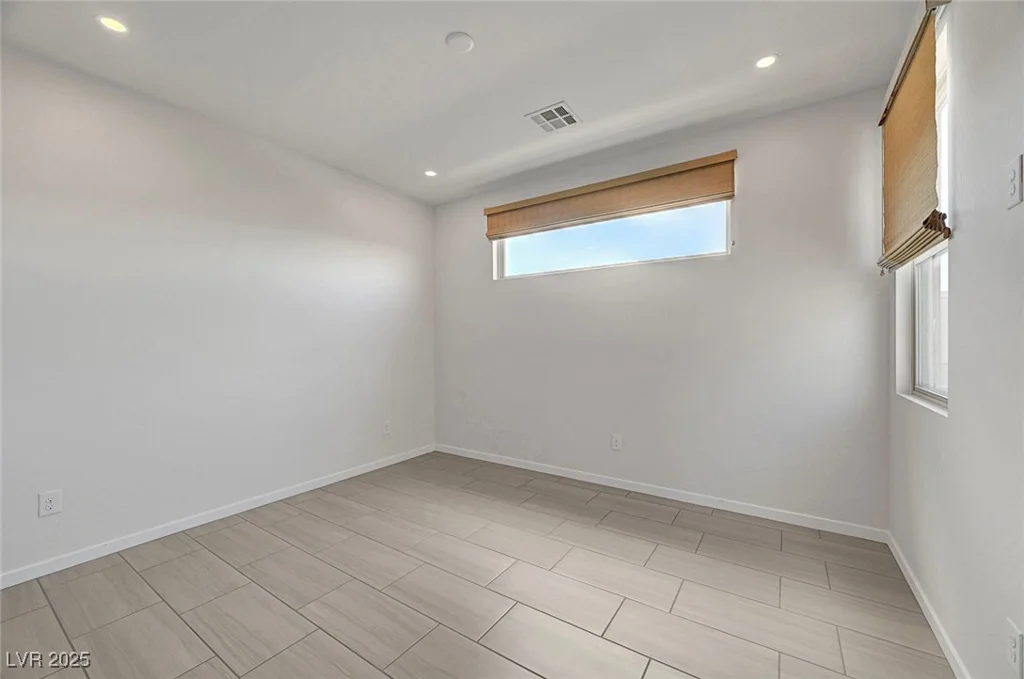 734 Glowing Horizon, Henderson, NV 89052