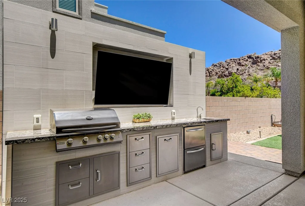 734 Glowing Horizon, Henderson, NV 89052