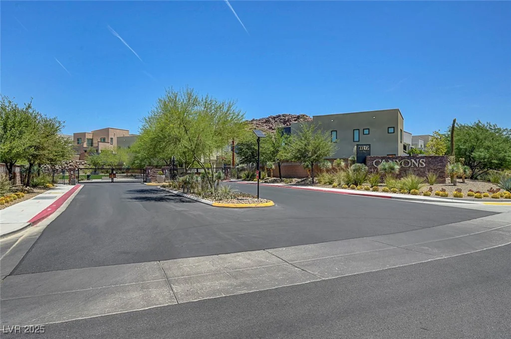 734 Glowing Horizon, Henderson, NV 89052