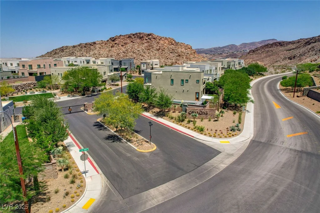 734 Glowing Horizon, Henderson, NV 89052