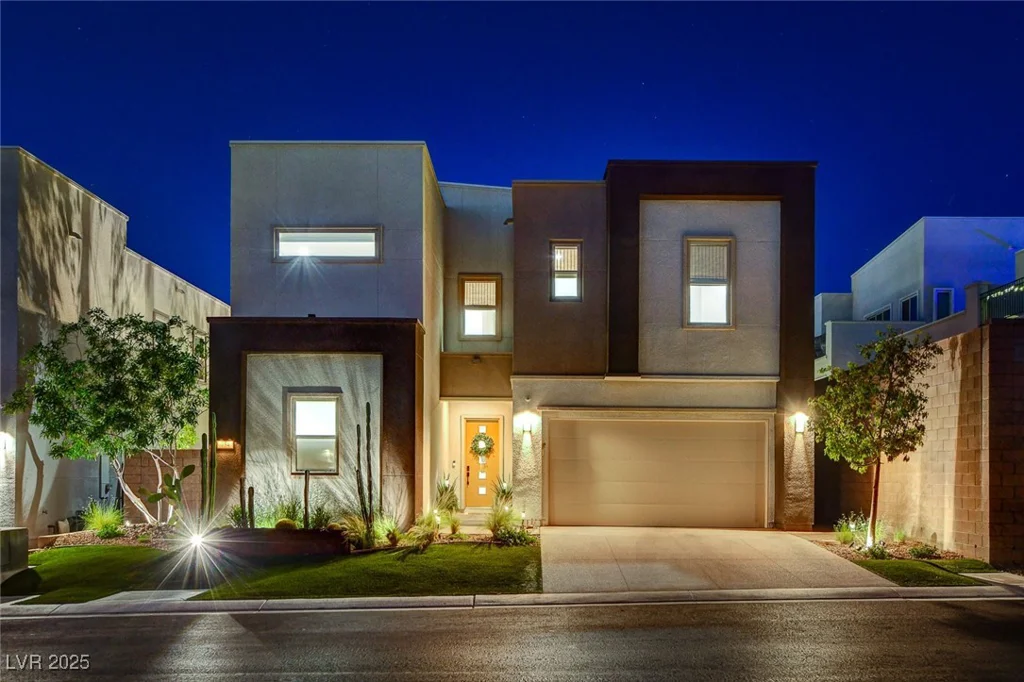 734 Glowing Horizon, Henderson, NV 89052