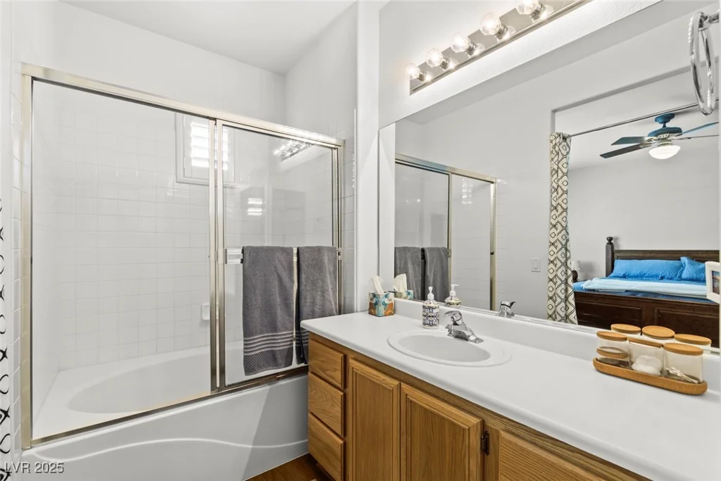 10352 Natural Springs, Las Vegas, NV 89129