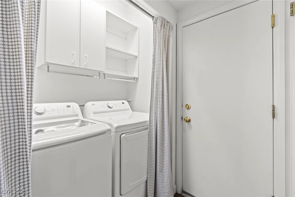 10352 Natural Springs, Las Vegas, NV 89129