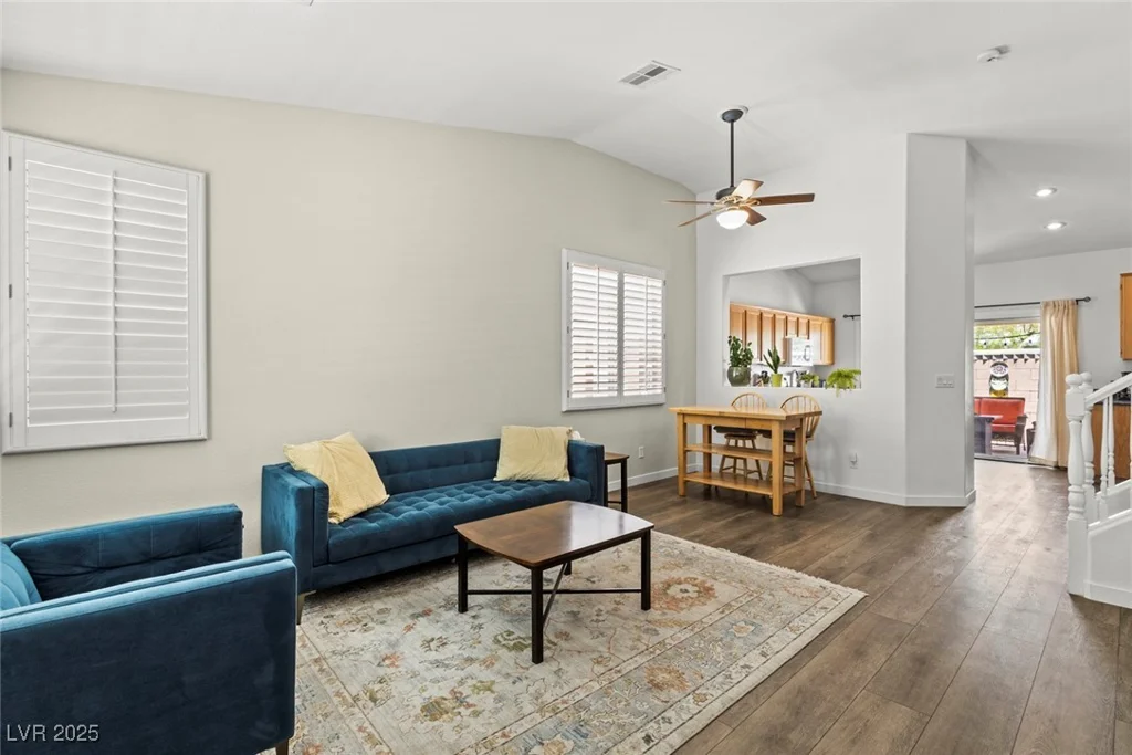 10352 Natural Springs, Las Vegas, NV 89129