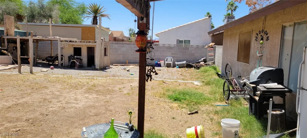 1886 Ludington, Las Vegas, NV 89156