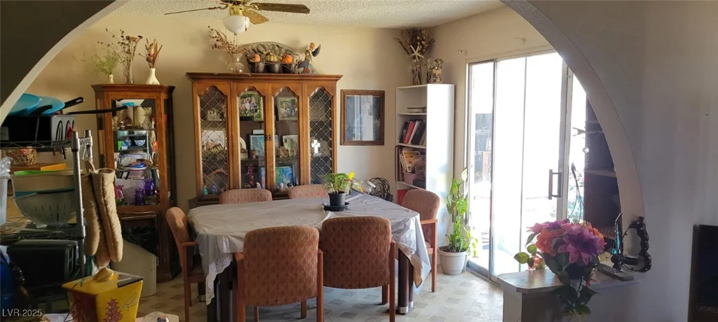 1886 Ludington, Las Vegas, NV 89156