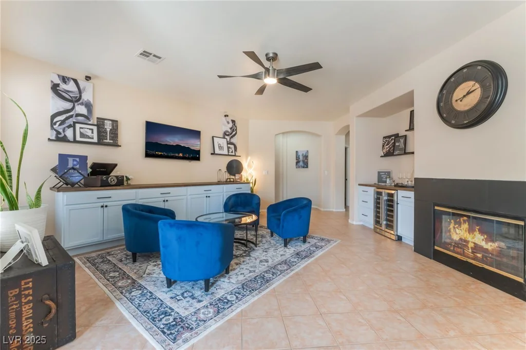 8605 Trianon, Las Vegas, NV 89145