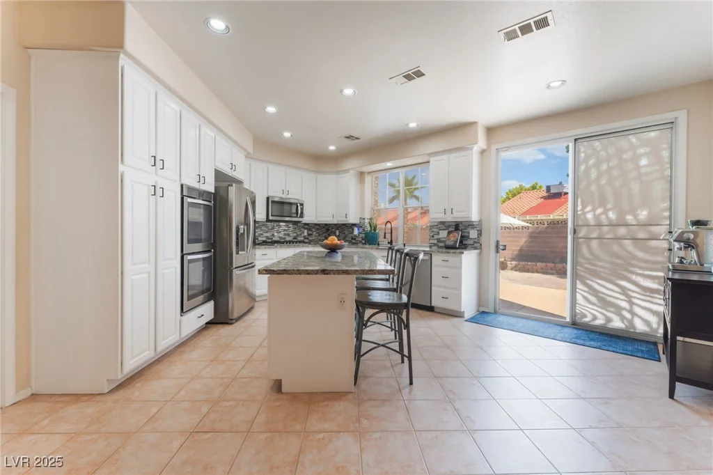 8605 Trianon, Las Vegas, NV 89145