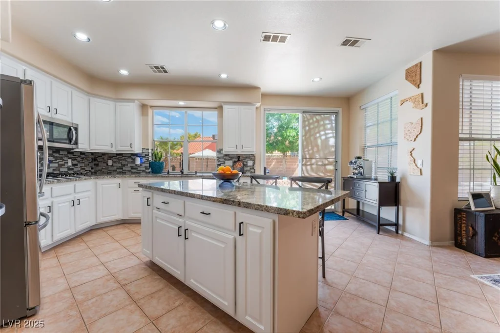 8605 Trianon, Las Vegas, NV 89145