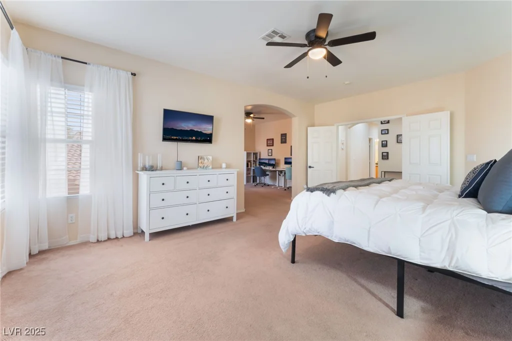 8605 Trianon, Las Vegas, NV 89145