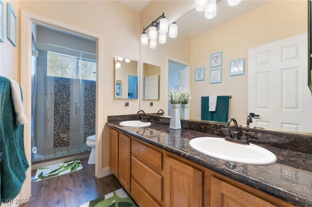 8605 Trianon, Las Vegas, NV 89145