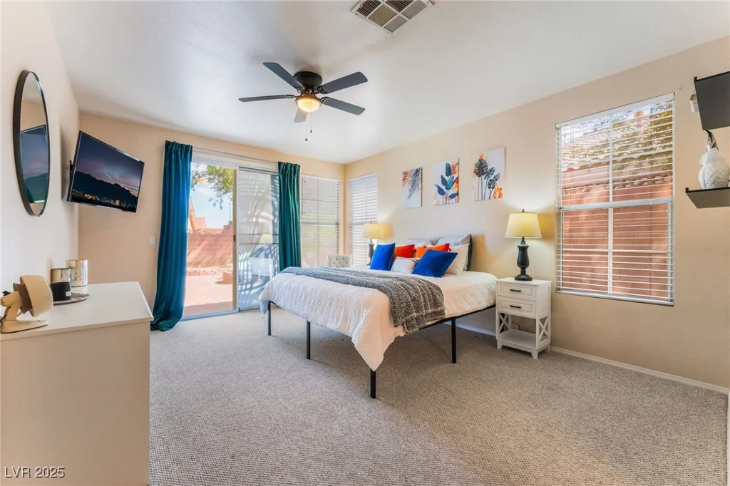 8605 Trianon, Las Vegas, NV 89145