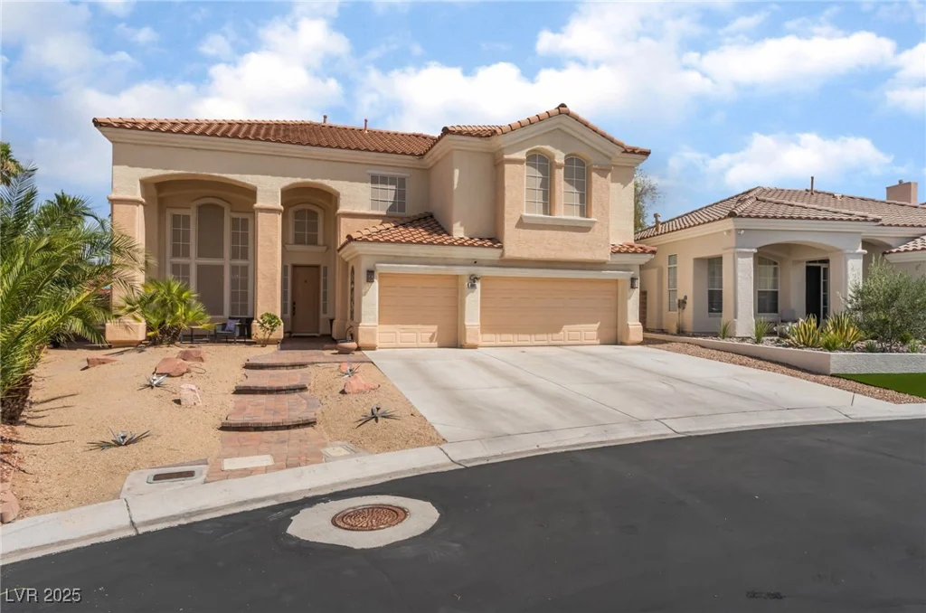 8605 Trianon, Las Vegas, NV 89145