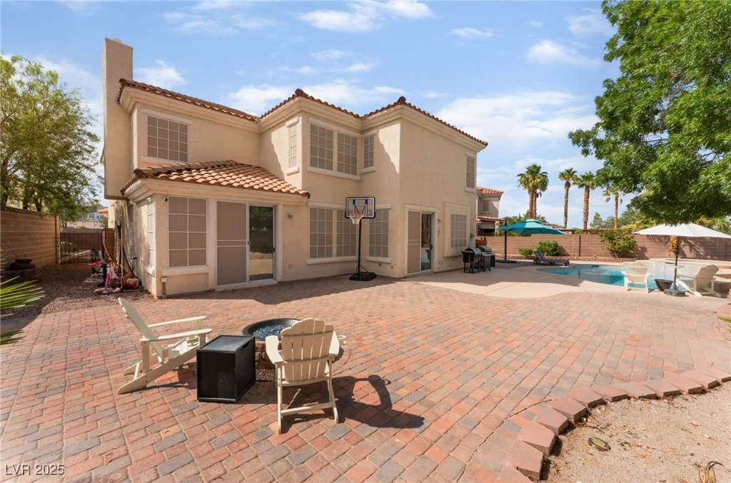 8605 Trianon, Las Vegas, NV 89145