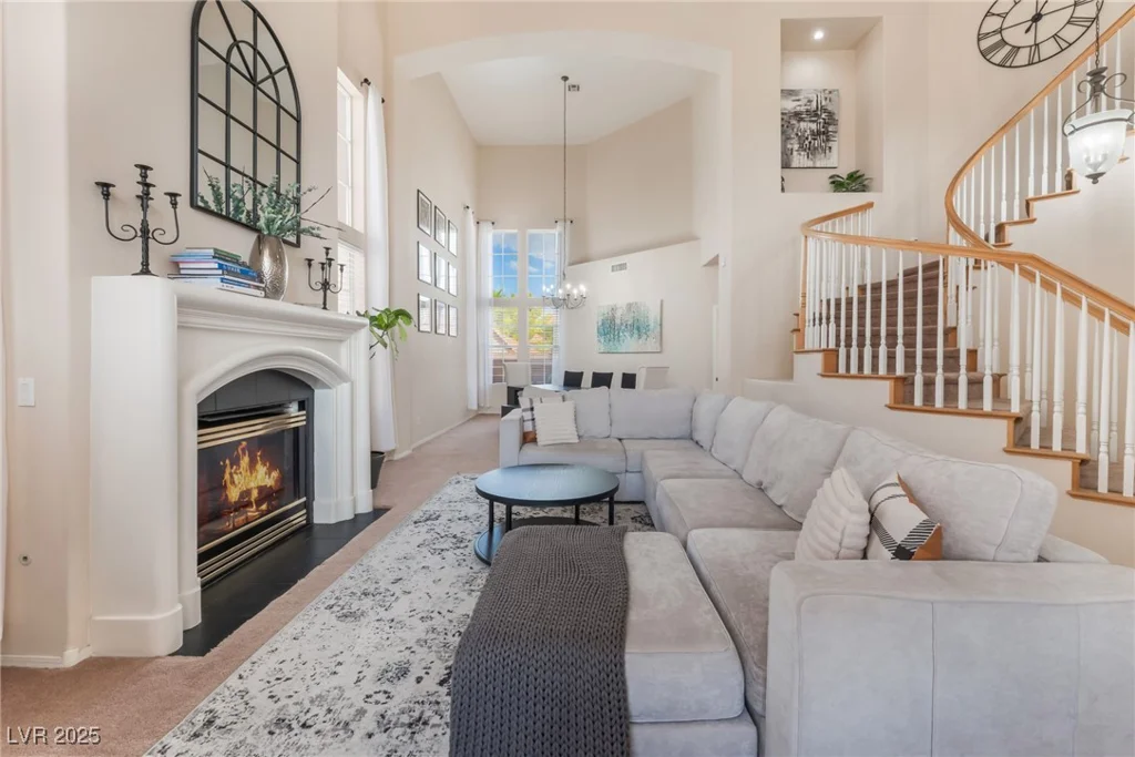8605 Trianon, Las Vegas, NV 89145