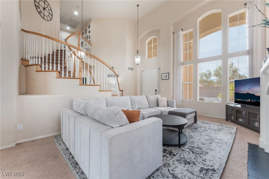 8605 Trianon, Las Vegas, NV 89145