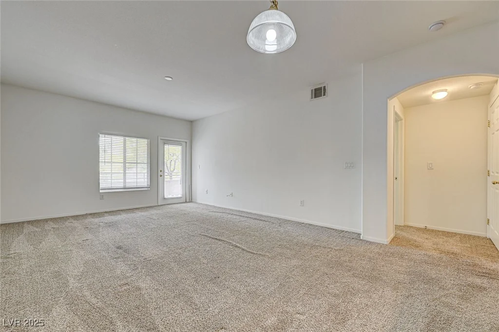 6160 Rumrill, Las Vegas, NV 89113