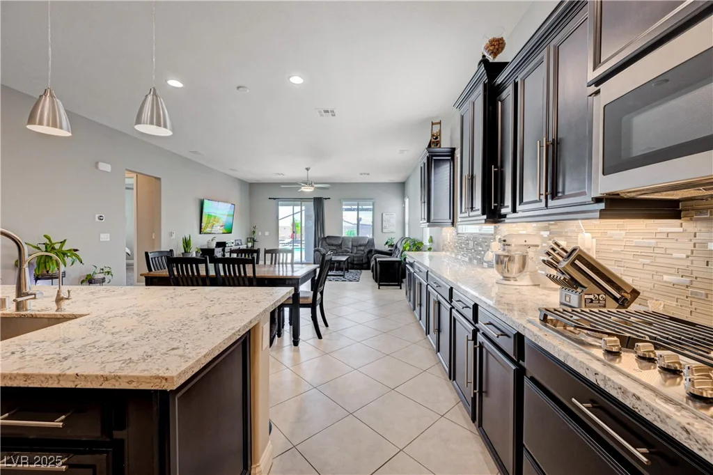 4523 Herbert River, Las Vegas, NV 89141