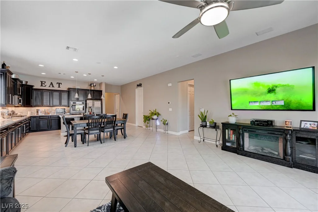 4523 Herbert River, Las Vegas, NV 89141