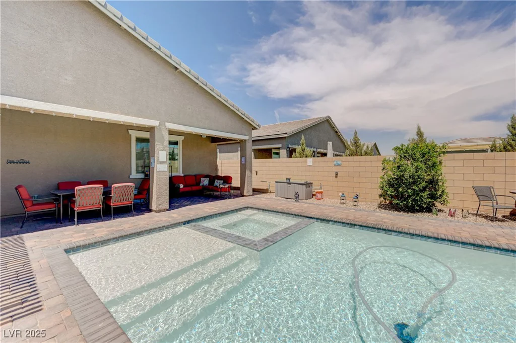 4523 Herbert River, Las Vegas, NV 89141