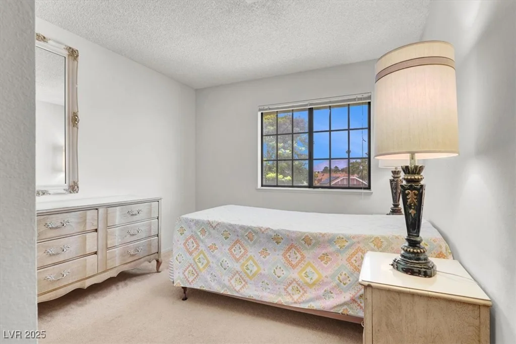6817 Neepawa, Las Vegas, NV 89108