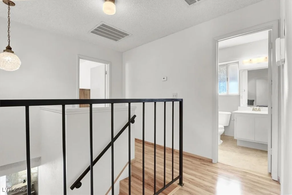 6817 Neepawa, Las Vegas, NV 89108