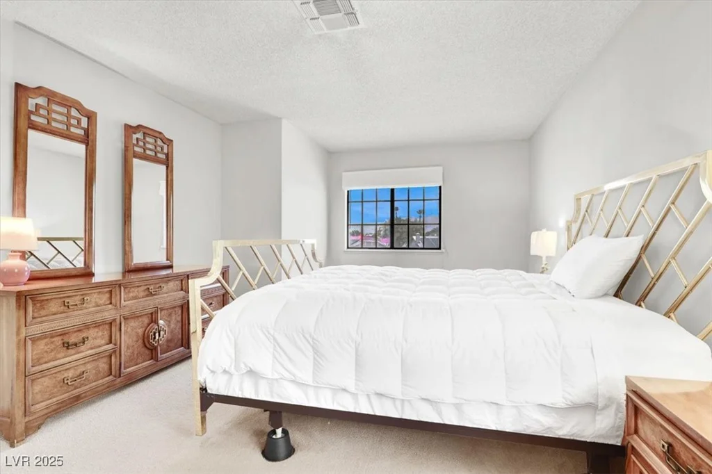6817 Neepawa, Las Vegas, NV 89108