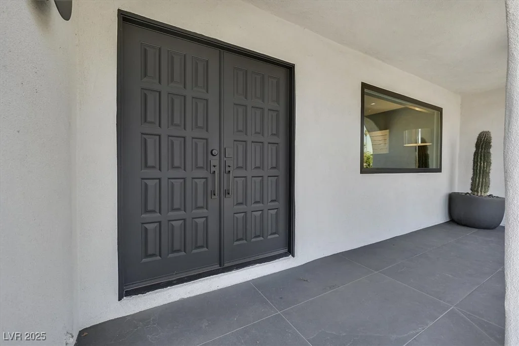324 Park Way East, Las Vegas, NV 89106