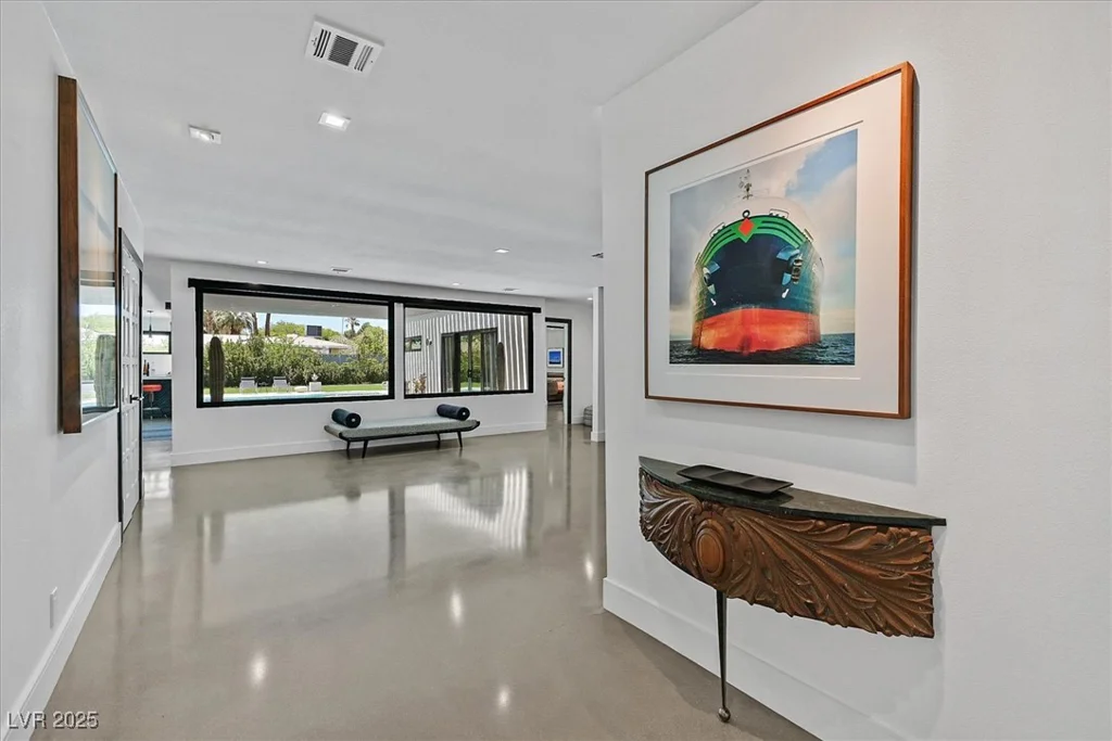324 Park Way East, Las Vegas, NV 89106